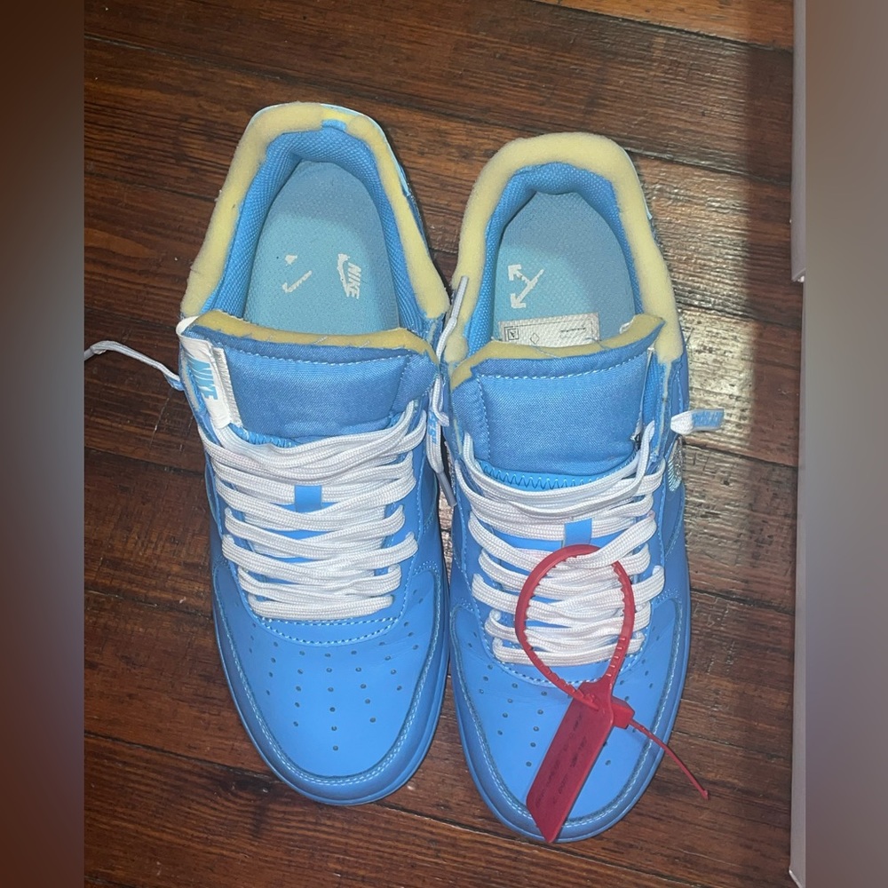 Slightly warn Off-White UNC Air Force 1’s size 9.5US/43EUR